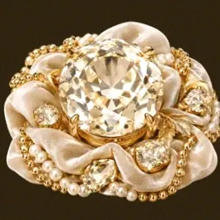 Faceted gemstone — Golden Crown